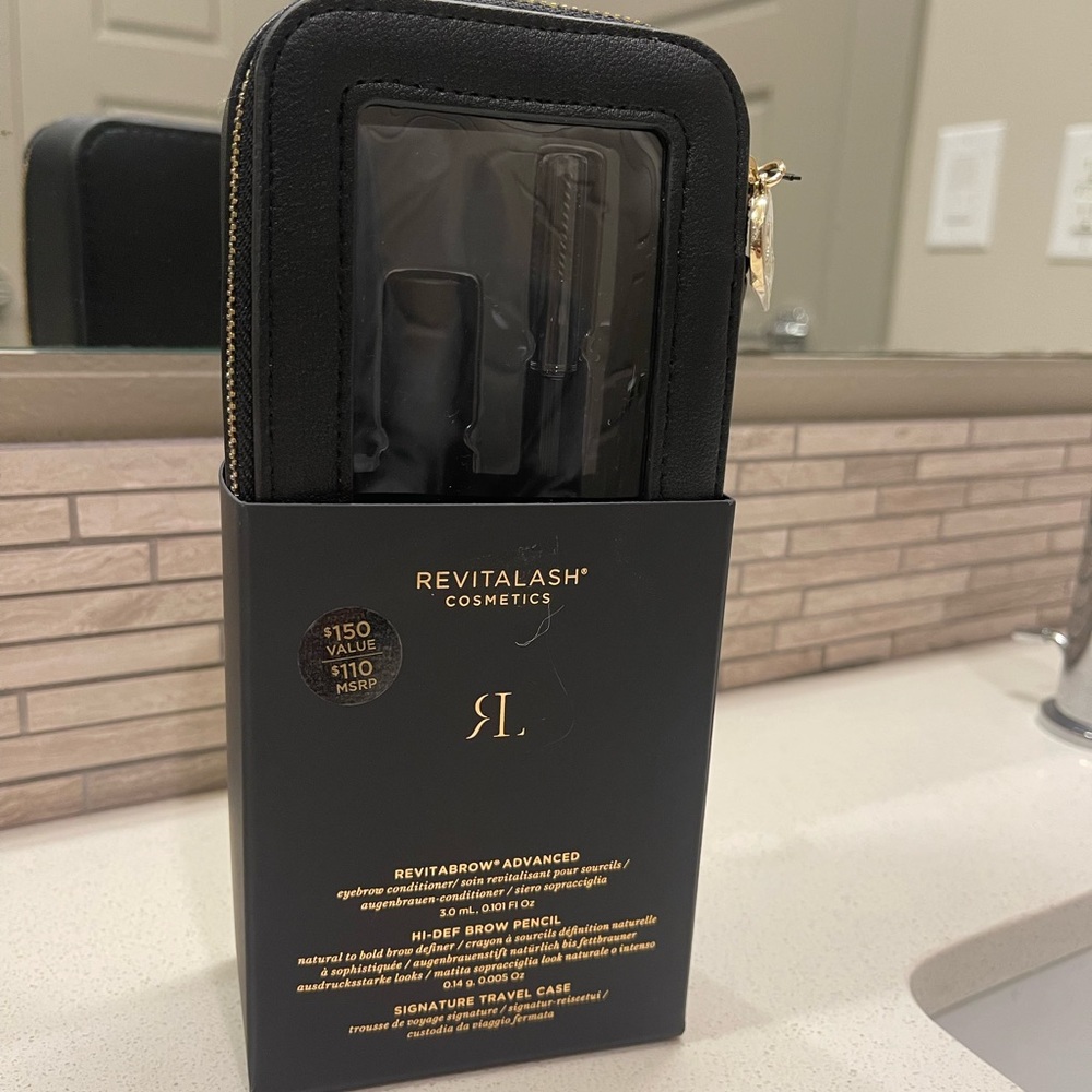 REVITALASH Cosmetics Set